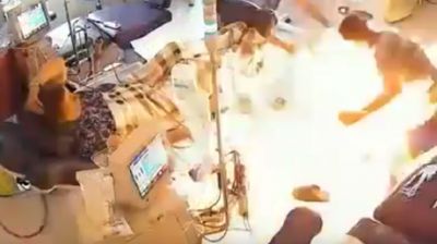 رجل يحرق المرضى أحياء في المستشفى (فيديو +18)