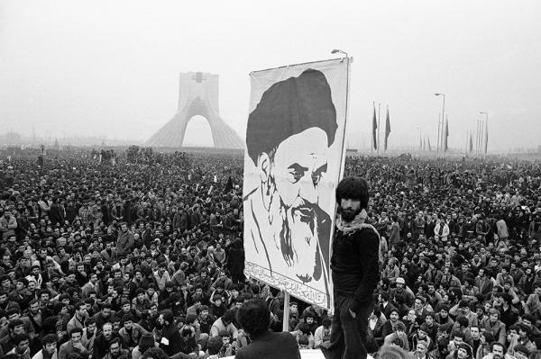  بالوثائق.. خديعة ملالي طهران الكبرى: تاجروا بفلسطين ولم يدعموا ثورتها التي دعمت الخميني