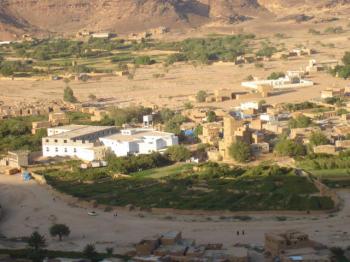 دماج: قنص طالبين أحدهم في السابعة عشر من عمره من قبل مليشيات الحوثي في ظل تشديد الحصار والقصف