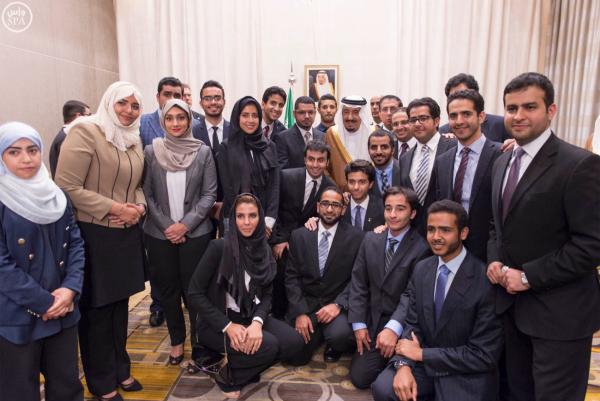 واشنطن بوست: المبتعثون السعوديون الّذين يهاجمهم “ترامب” ينفقون 1.7 مليار $ لتمويل جامعات أمريكا