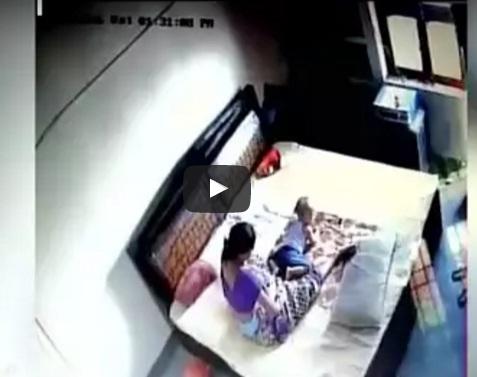 بالفيديو: وضع كاميرا لمراقبة زوجته لكنّ ما شاهده غيّر حياته!   