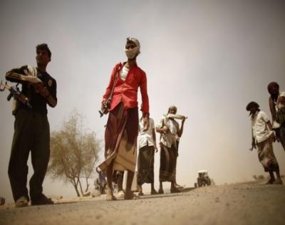 إصابة عاقل قبيلة الجعادنة الشيخ محيى علي بن جبران ومرافقية بحادث مروري مروع في أبين