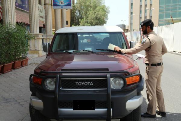 الكويت توقف إقامات 100 ألف “خادم وطباخ” .. لهذا السبب الغريب !!