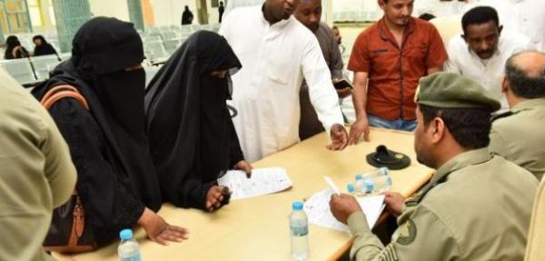 السعودية تضع شرط جديد للحصول على تاشيرة جديدة للقادمين للمملكة (تعرف عليه)
