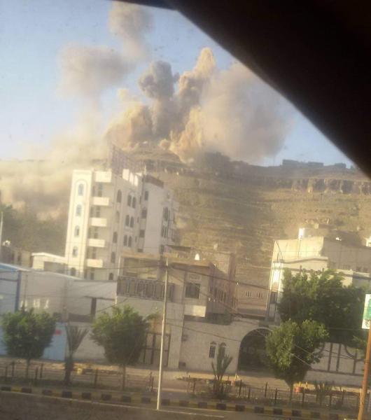 عاجل: مع اول يوم دراسي بصنعاء.. طائرات التحالف تفتح حاجز الصوت وترسل صواريخها لهذا المكان
