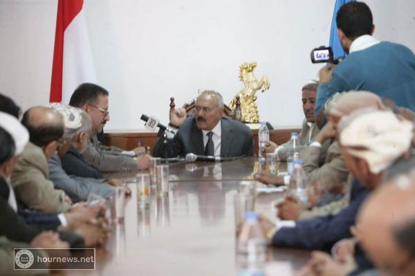 صالح يلقي كلمة هامة ويحذر من مؤامرة تستهدف حزبه في اجتماع بأعضاء لجنة المؤتمر (تفاصيل + صورة)
