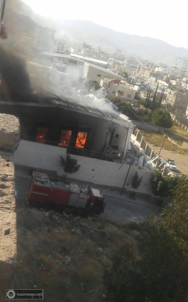 شاهد عيان يروي تفاصيل مروعة لحظة قصف قاعة عزاء ال الرويشان بصنعاء