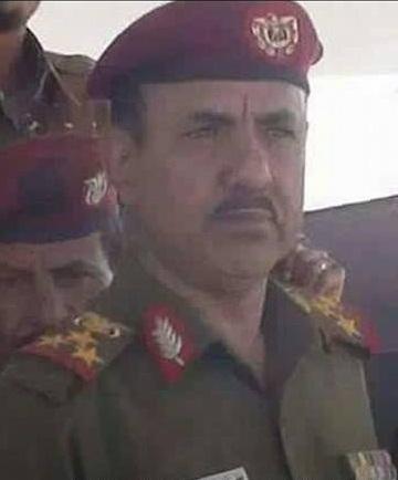 تأكيد وفاة العميد علي الذفيف نتيجة اصابته بالقصف الذي استهدف القاعة الكبرى بصنعاء