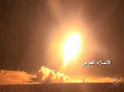 الحوثييون يعلنون اطلاق اربعة  صواريخ باليستية احدهما على مدينة الملك فيصل العسكرية بجازان.. والسعودية تقول انها اعترضته