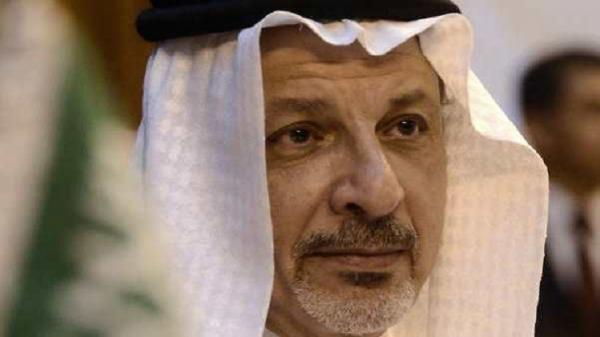 السفير السعودي يغادر القاهرة بشكل "طارئ"