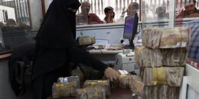 مسؤول كبير بصنعاء يتراجع عن وعود سابقة بصرف الرواتب ويتحدث عن هذه الخظوة الجديدة