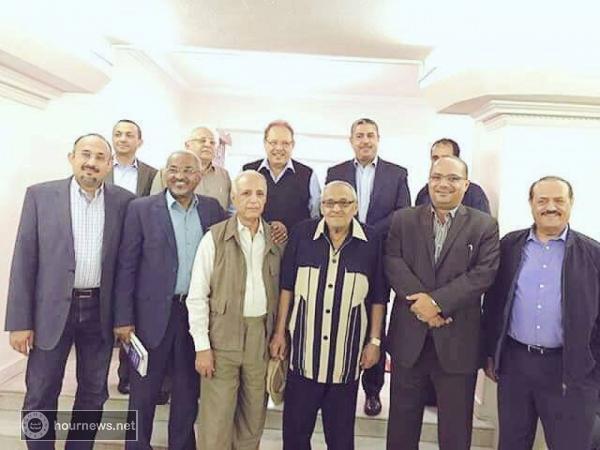 في اجتماع جنوبي هام .. الدكتور خالد بحاح يلتقي الرئيس السابق بالقاهرة (صورة)