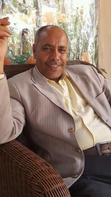 حوثييون يهددون القيادي المؤتمري كامل الخوداني بالتصفية إثر مطالبته بالخروج في مظاهرة الاحد للمطالبة بالرواتب