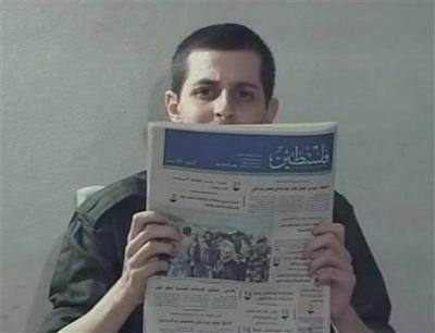 شاليط يكشف تفاصيل مثيرة عن فترة أسره لدى المقاومة بغزة