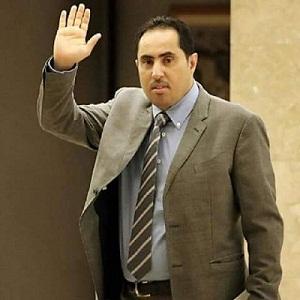 محافظ عدن السابق يعتذر عن توليه منصب (هام) في حكومة الرئيس هادي.. والسبب صادم!!