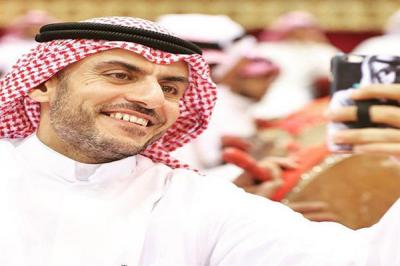 امير كويتي يكشف بعض مفاجآت استقبال الملك سلمان بالكويت