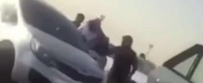 بالفيديو: شاب سعودي يعاكس معلمات.. شاهد ماذا حصل له؟