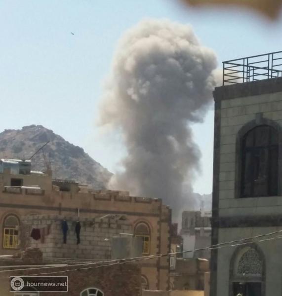 انفجارات عنيفة هزت العاصمة صنعاء اثناء خطبة الجمعة (المكان المستهدف-صورة)