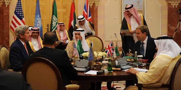 سؤال يطرح نفسه: لماذا شاركت عمان في اجتماع الرباعية بالرياض بشأن اليمن؟