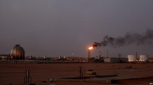 صحيفة: السعودية تنوي بيع 49 في المئة من أسهم أرامكو