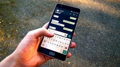 خطأ بسيط في استخدام واتس آب يفضح كل أسرارك