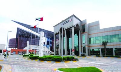 الامارات: سائق خاص ينتقم من ابنة كفيله ويبتزها بصور عارية (شاهد ماذا فعل؟)