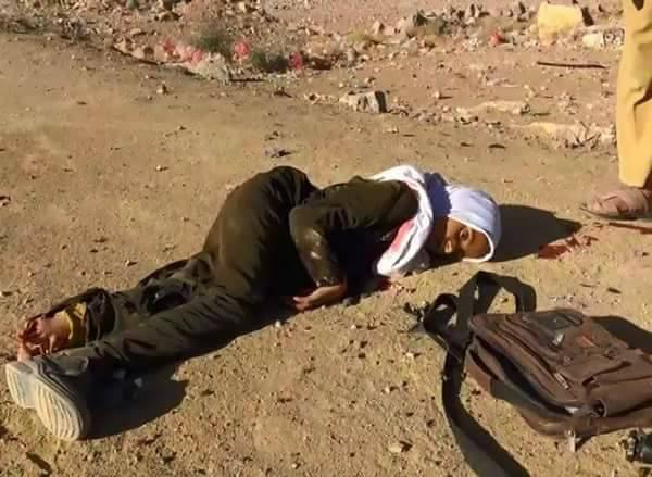 سقوط ستة قتلى من الطلاب بينهم الوكيل في غارات لطائرات التحالف على مدرسة الفلاح نهم (صور)