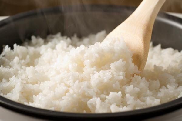 دراسة: طهي الأرز بهذه الطريقة يؤدي للإصابة بالسرطان