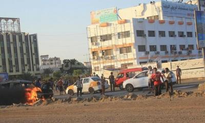 تفاصيل الاشتباكات العنيفة بالقرب من مطار عدن الدولي.. وعدد القوى العسكرية المتناحرة
