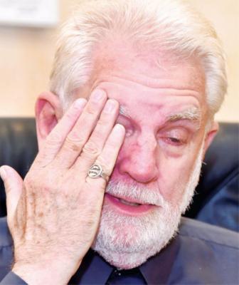 قصة تحوّل قس أمريكي للإسلام.. وكيف أصبح مشجعاً إتحادياً