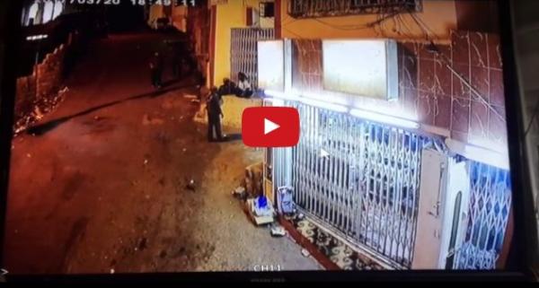 سعودي قائد جيب متهور يدعس مغترب وكاميرات المراقبة ترصد الموقف البشع (يمنع دخول ضعاف النفوس)
