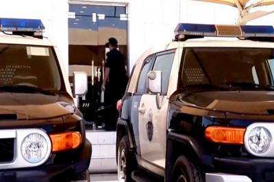 ابتزاز غريب من نوعه.. سعودية ومقيمة تبتزان سعودية اخرى بسبب علاقة غرامية
