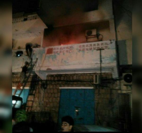 تفاصيل احراق مقر حزب الاصلاح في عدن ومعلومات عن منفذيها (صور)