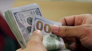 اخبار الساعة ينشر اسعار تداول الدولار والسعودي اليوم الاثنين 15 مايو بصنعاء