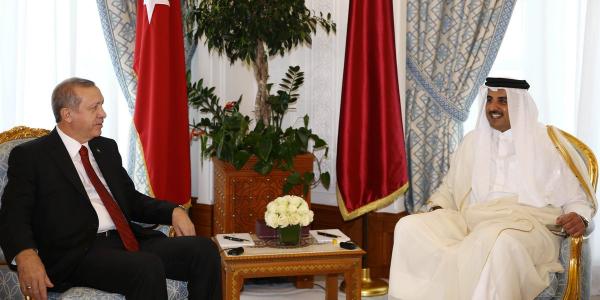بعد تصاعد الخلاف مع دول الخليج.. اردوغان يتصل بأمير قطر.. وهذا ما تحدثا عنه