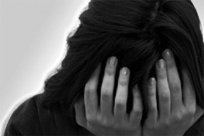 الفتاة «مريم» اليمنية تروي قصة اغتصابها بجوار الحرم.. وكيف ساعدت ام وشقيقة الجاني بارتكاب جرمه