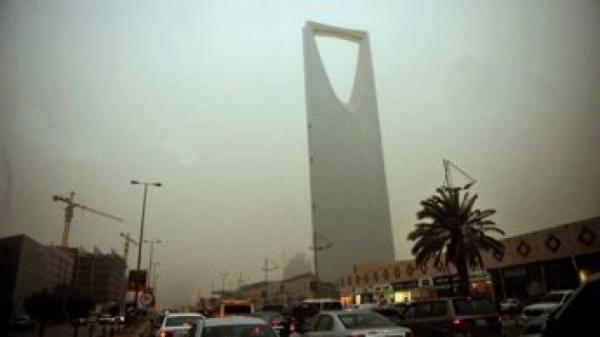 وكالة عالمية: السعودية تفرض ضريبة شهرية على عائلات المقيمين الأجانب لمواجهة العجز في موازنتها