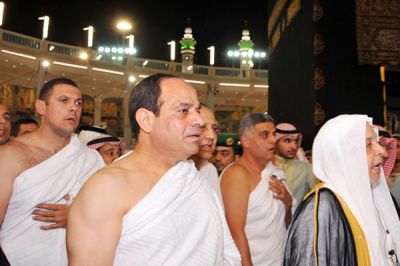 محاكمة عسكرية للمتهمين بمحاولة اغتيال "السيسي" داخل الحرم المكي