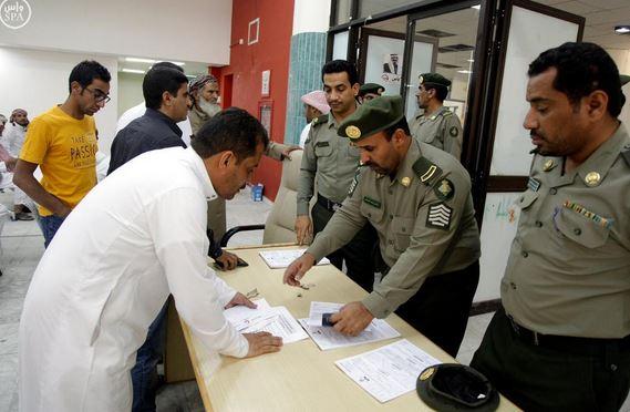 الجوازات السعودية تزف خبراً ساراً لـ «329» الف مغترب يمني «حاملي هوية زائر»
