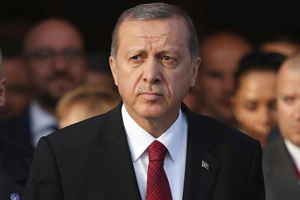 أردوغان يطيح بوزيري العدل والدفاع ويبقي على الخارجية
