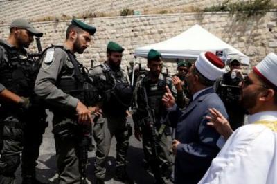 مقتل ثلاثة فلسطينيين مع تصاعد حدة التوتر عند الحرم القدسي