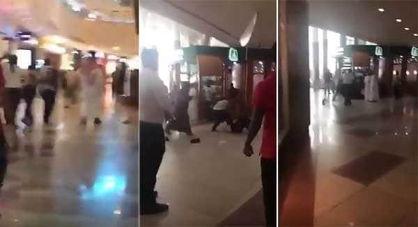 بالفيديو: مضاربة بالأحذية واللكمات بين شبان وحراس مول العثيم التجاري الشهير بالأحساء