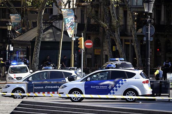 السعودي الناجي من حادث “دهس” برشلونة يروي تفاصيل لحظات الرعب