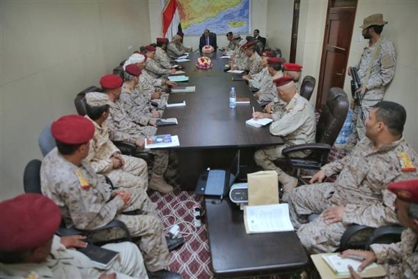 صحيفة: الجيش والتحالف يقران خطة تطويق صنعاء من ثلاث جهات (تعرف عليها)