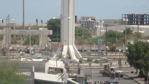 مصدر عسكري بعدن ينفي صلة قوات الحماية الرئاسية بالاشتباكات ويطالب بهذا الأمر