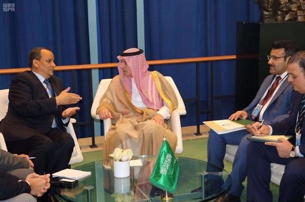 ولد الشيخ يكشف عن مشاورات مستمرة مع الحكومة حول مقترحات تسليم الحديدة