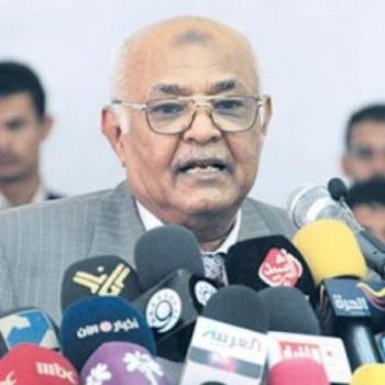 رئيس الوزراء يؤكد حرص الحكومة على تحسين حياة العمال والارتقاء باوضاعهم المعيشية
