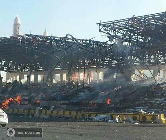 شاهد اولى صور حريق منصة السبعين بصنعاء.. بعد استهدافها من قبل الطيران السعودي