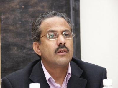 جهازاذاعة وتلفزيون الخليج يكرم الزلب والجمرة 