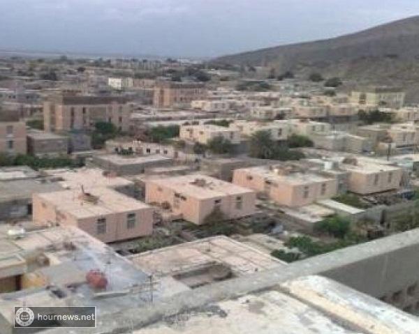 ملثم على متن دراجة نارية يطلق النار تجاه تجمع شبابي بحي صلاح الدين بعدن وسقوط قتلى وجرحى